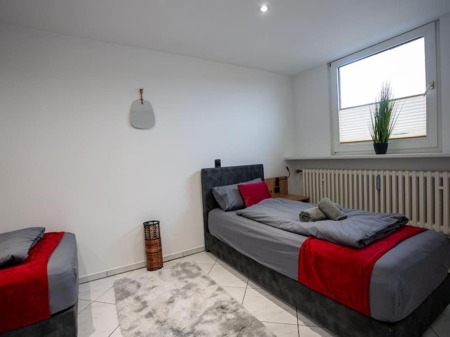 Serviceroom24 - Apartment 4 In Gladbeck Wlan - Smart-Tv - 24-7 Check-In Und Kueche Exterior foto